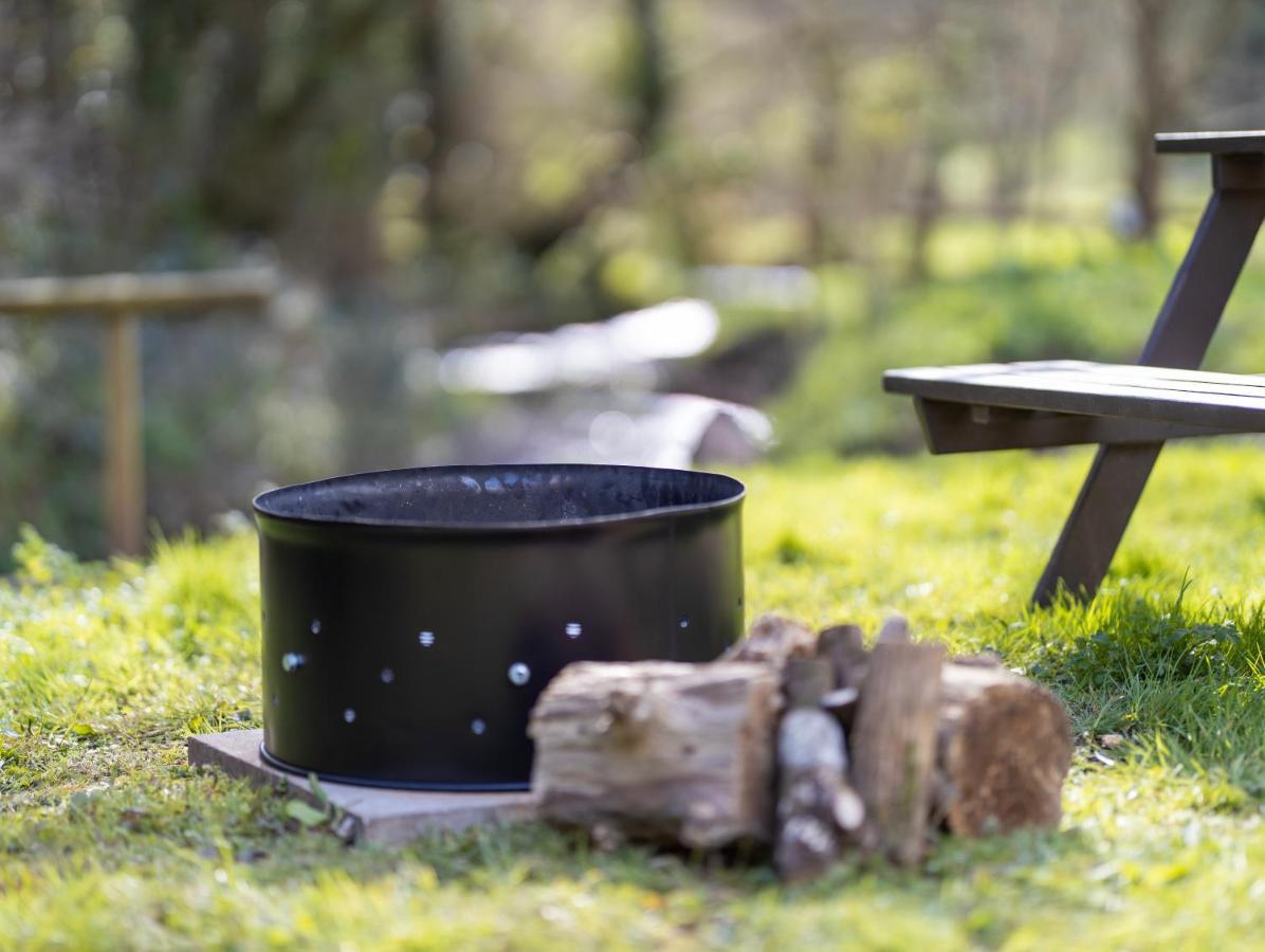 Naturally Glamping Kingsteignton ภายนอก รูปภาพ