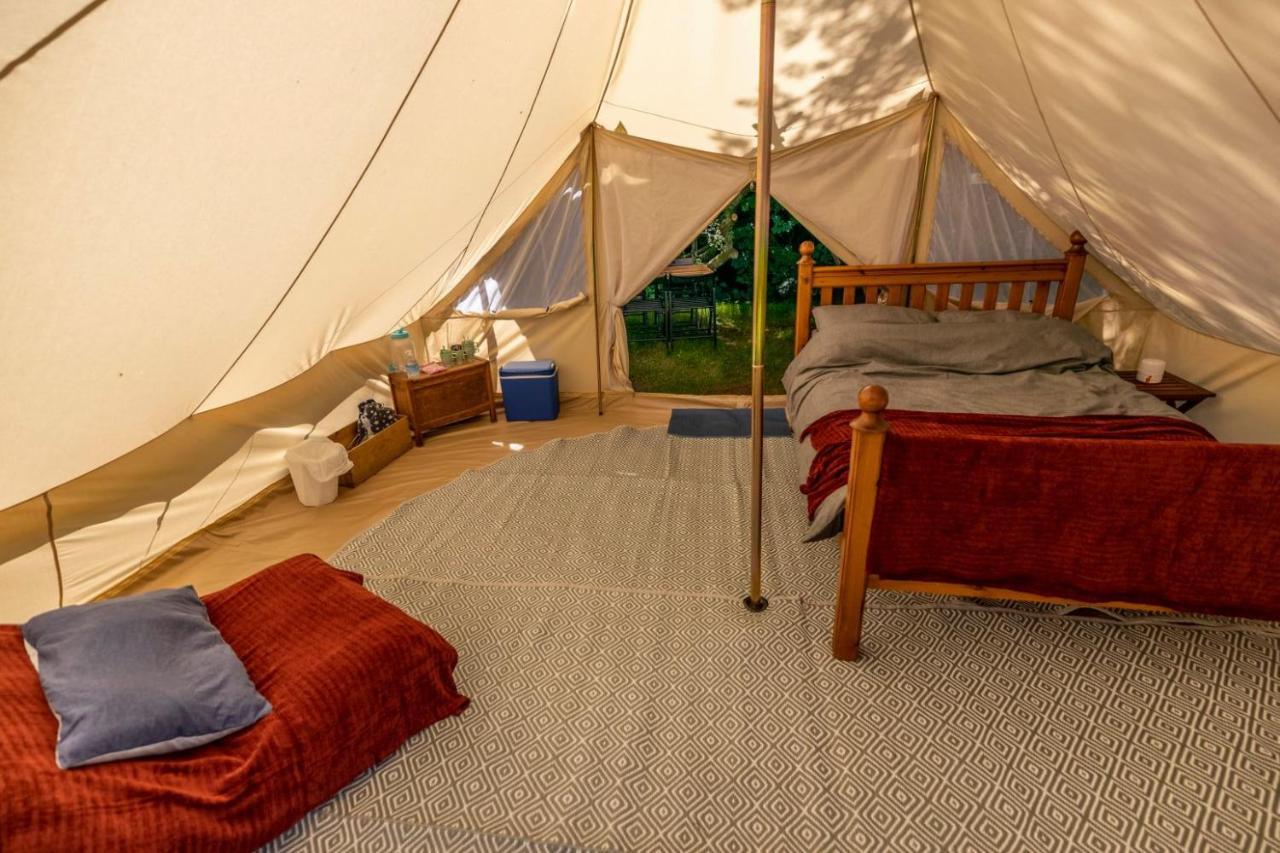 Naturally Glamping Kingsteignton ภายนอก รูปภาพ